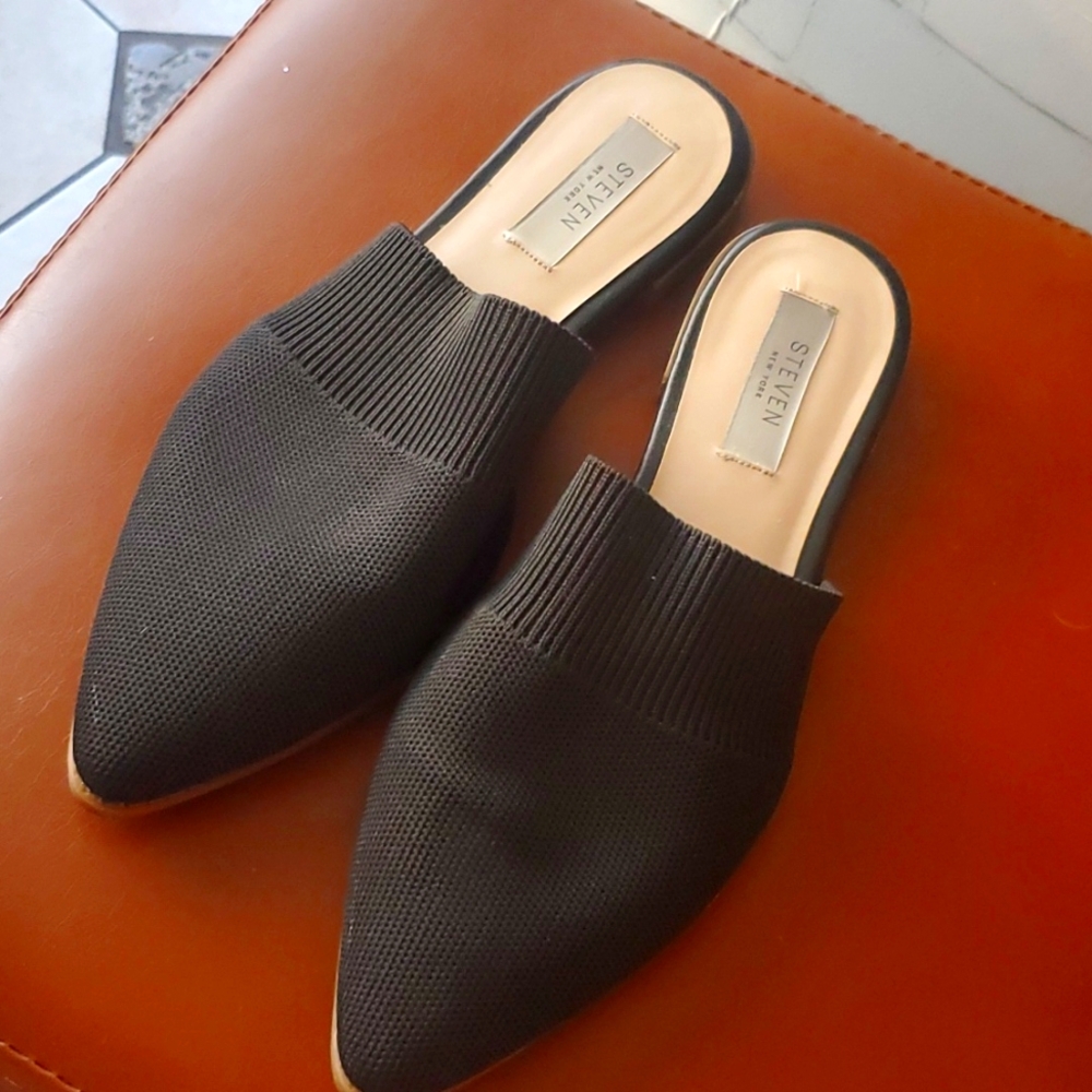 STEVEN by steve madden Black stretchy mule